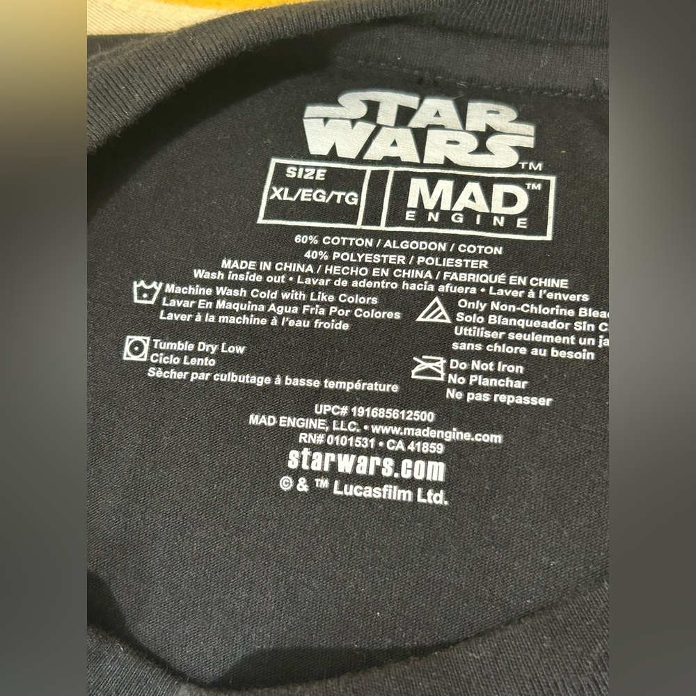 Star Wars Black Graphic Tee - Picture 2 of 3